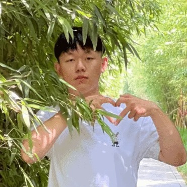 楚康：追光的人，终会光芒万丈